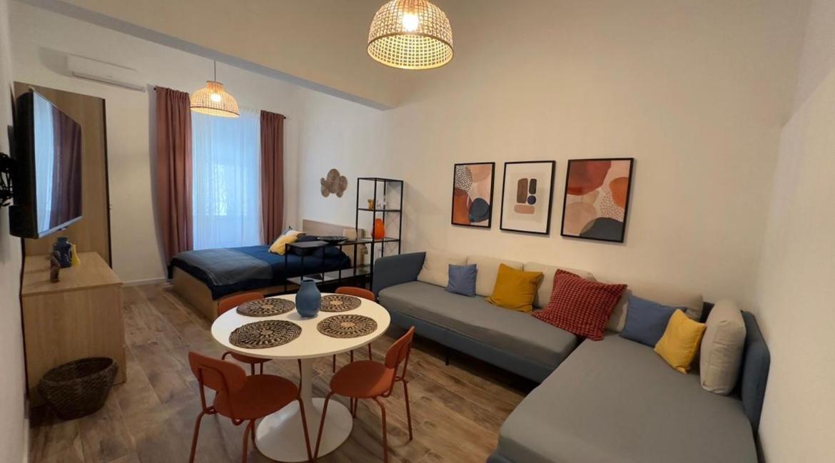 Etna Charme Apartment Catania Ngoại thất bức ảnh